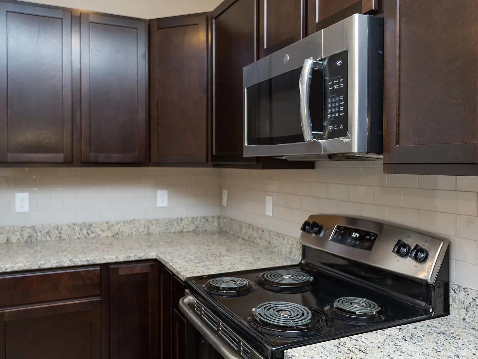 Oakwood Estates — Photo 4