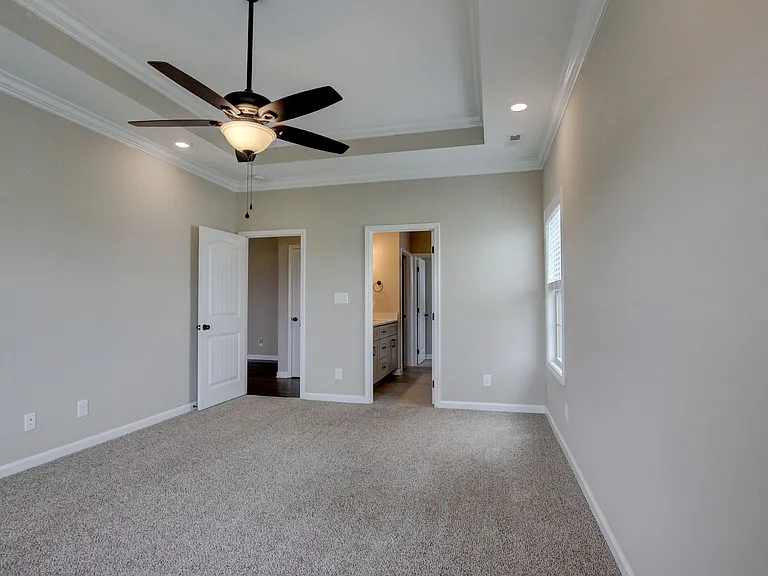 2547 Rafiki Dr — Photo 38
