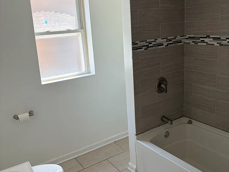7831 S Cornell Ave #3 — Photo 10