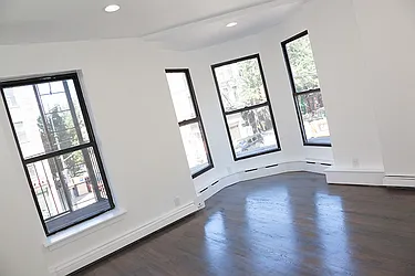 Rented by COASTLINE NEW YORK INC