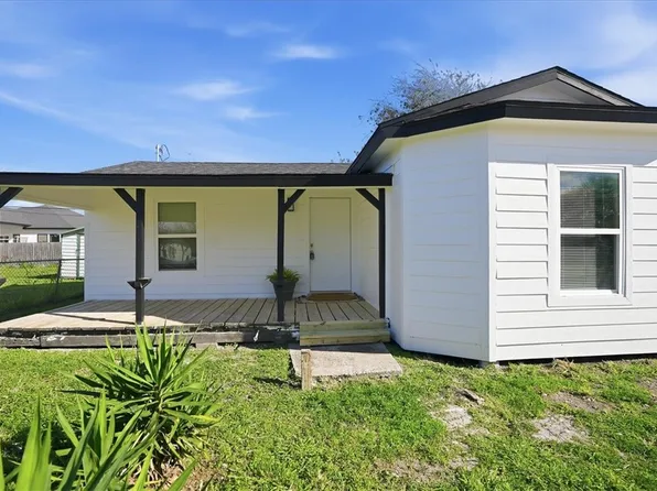 1630 Hudson St, Corpus Christi, TX 78416