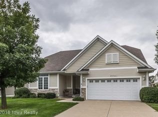 5700 NW 93rd St, Johnston, IA 50131