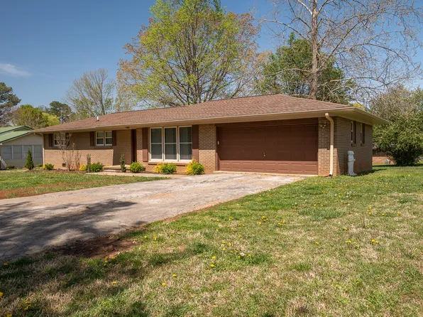1706 Grandaddy Rd, Lawrenceburg, TN 38464