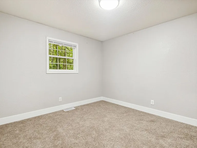 Timber Ridge Apartments (Timber Ridge 64 LLC) — Photo 66