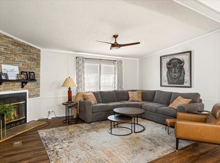 212 Brazos Harbor Dr, Granbury, TX 76048