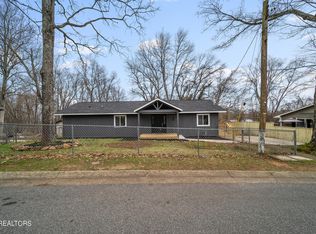 108 Warrior Ln, Oak Ridge, TN 37830