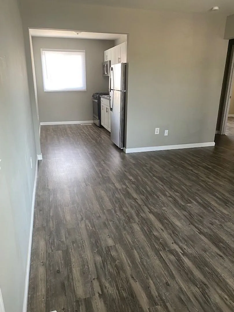 Broadstone Apartments - Ground floor Two Bedroom Apartment — Photo 2