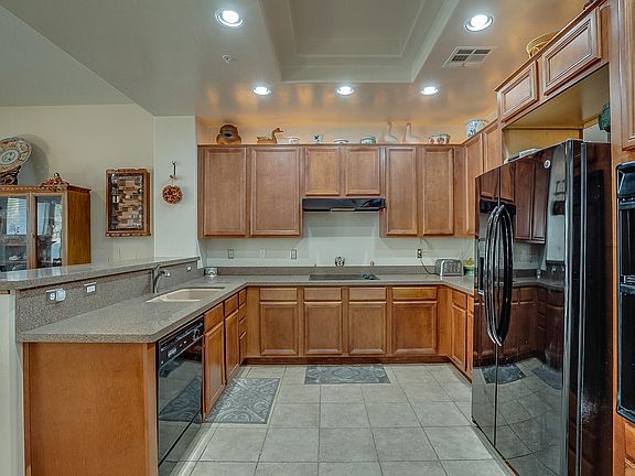 3rd image of 20802 N GRAYHAWK Drive #1014