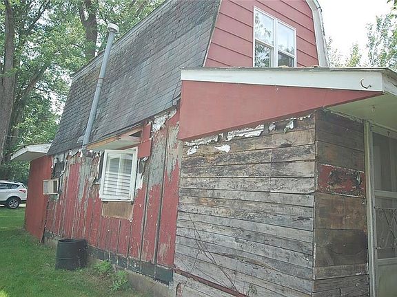 5th image of 147 E Terrace Ave