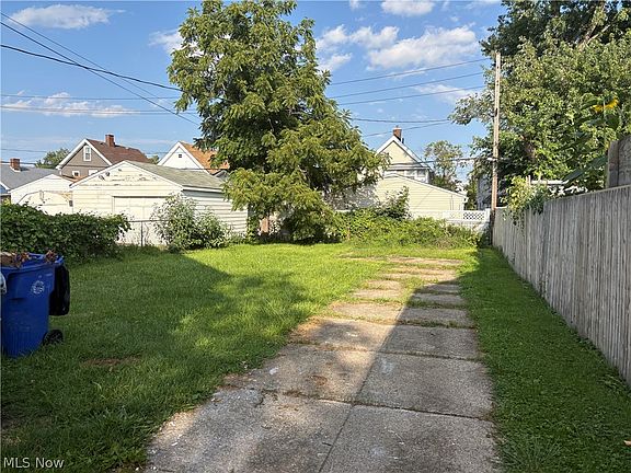 2nd image of 3419 W 88th St