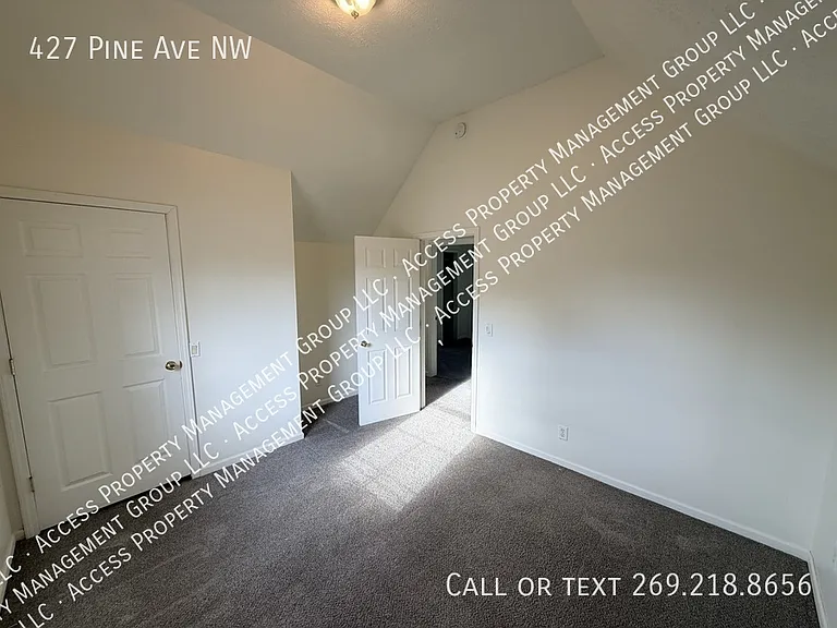 427 Pine Ave NW — Photo 26