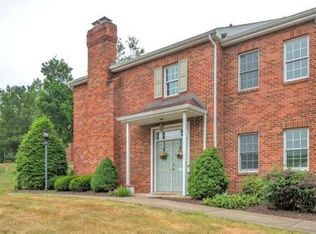 105 Boxwood Ct, Mcmurray, PA