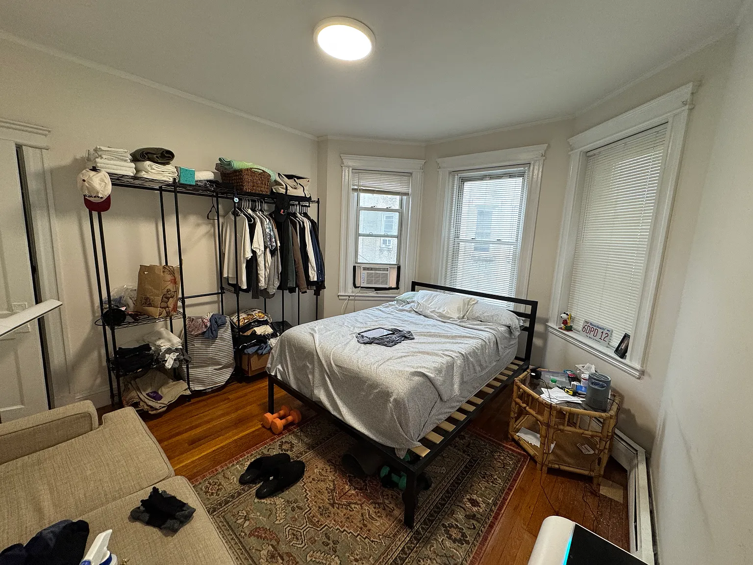 Studio, 9999 sqft, $1,949 — Photo 1