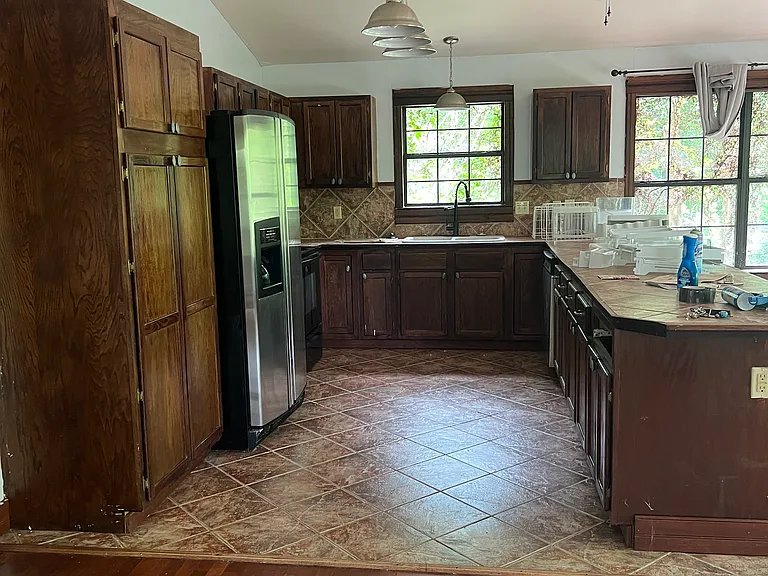 7183 Chandler Dr — Photo 8
