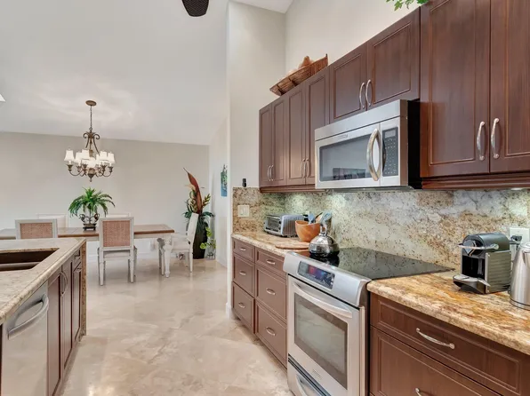 7724 Glendevon Lane, Delray Beach, FL 33446