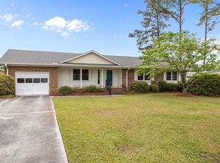 902 Hedrick Boulevard, Morehead City, NC 28557