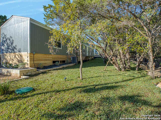 1230 Greenbriar — Photo 27