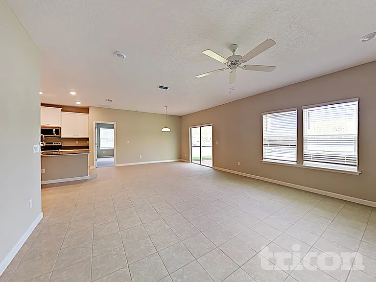10226 Pavnes Creek Dr — Photo 13