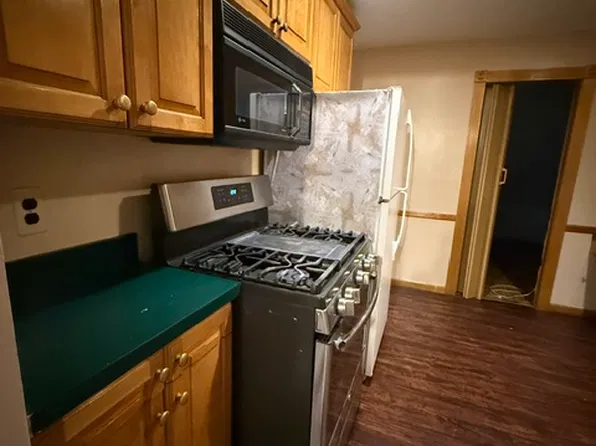 103 E Fairview Ave Floor 2, Valley Stream, NY 11580