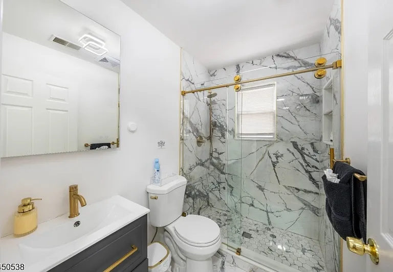 133 Port Ave — Photo 12