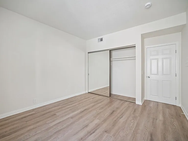 1939 N Tamarind Ave #1 — Photo 10