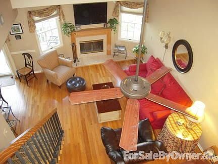 View from the loft
						:
						Impressive view to the living room, complete comfort with 60 inch fan