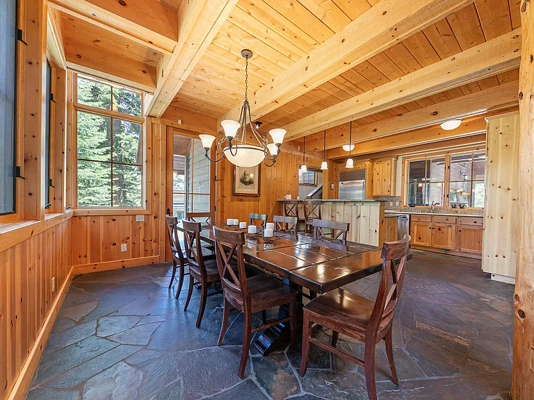 8520 Lahontan Dr — Photo 9