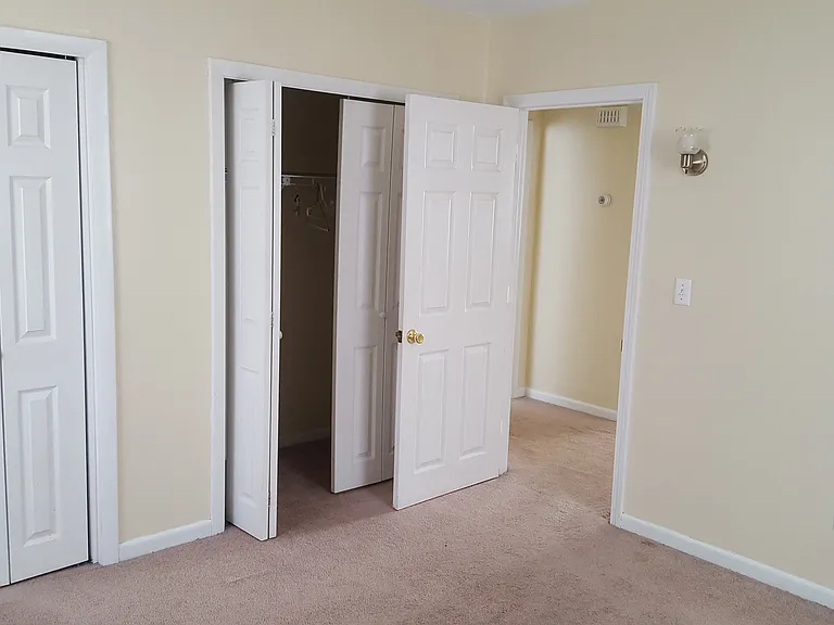 7 Thomas Way #4 — Photo 3