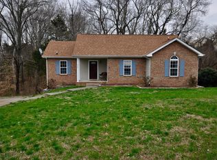 925 Drum Ln, Clarksville, TN 37043