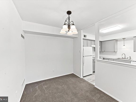 5th image of 5200 Hilltop Dr APT B22