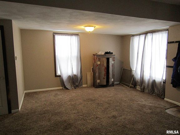 4th image of 517 N Illinois St #519