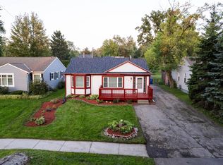 169 Gateway Dr, Waterford, MI 48328