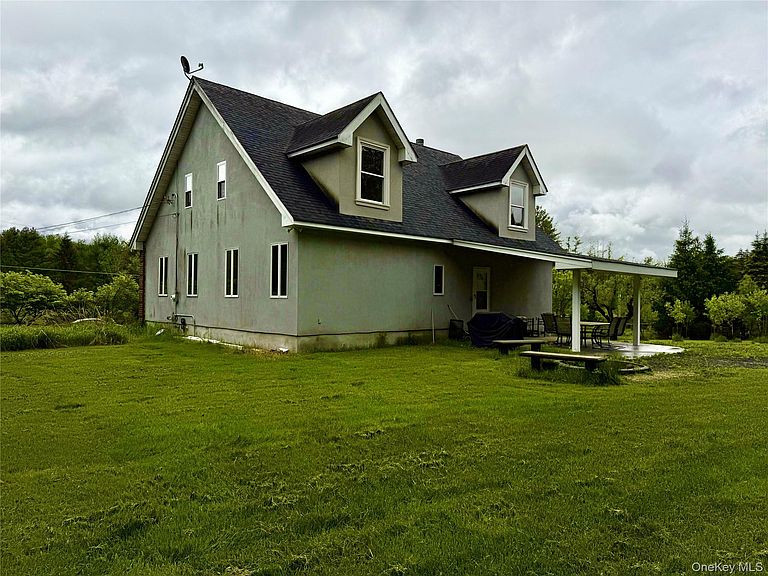 Listing photo 5