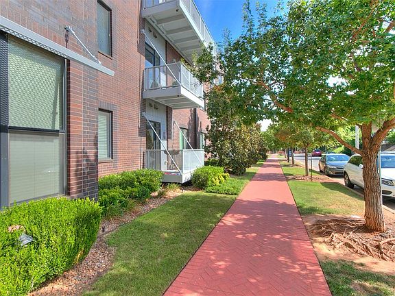 3rd image of 444 N Central Ave #306