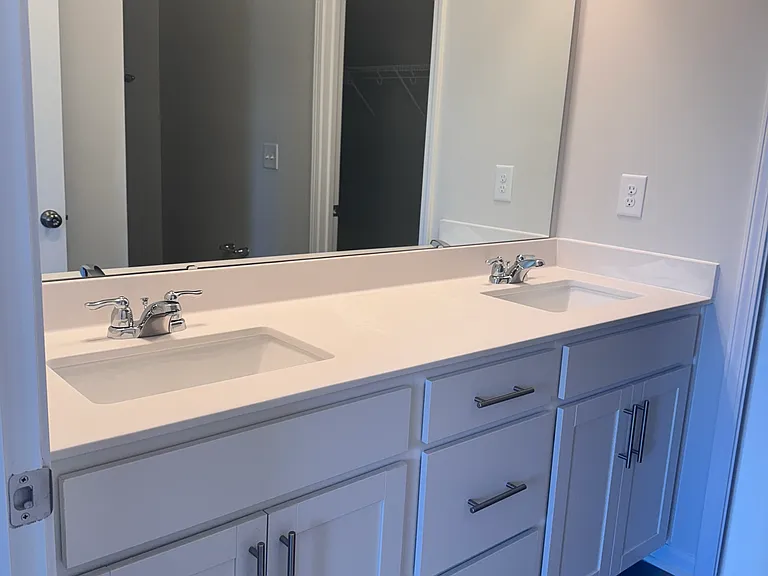 323 Deercroft Dr — Photo 8