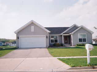 6712 Homestead Dr, McHenry, IL 60050