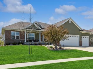 1537 Hunters Field Ln, Marion, IA 52302