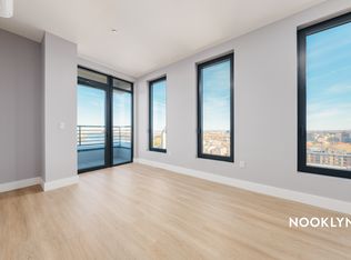 26-25 4th St #422, Astoria, NY 11102