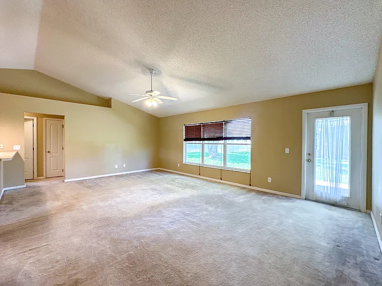 224 Faulkner St — Photo 15