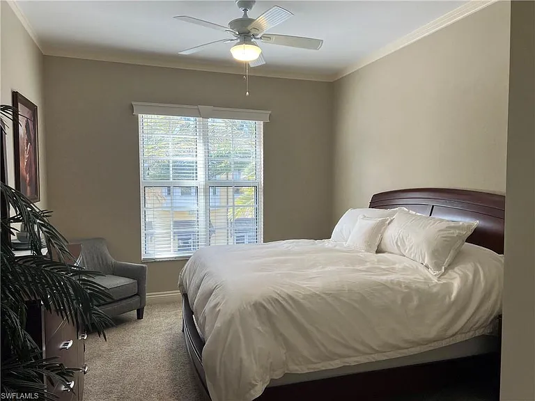5068 Annunciation Cir #4211 — Photo 9