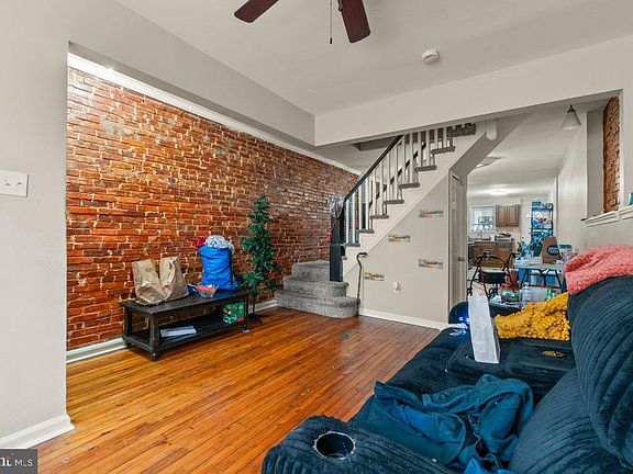 5th image of 2436 E Preston St