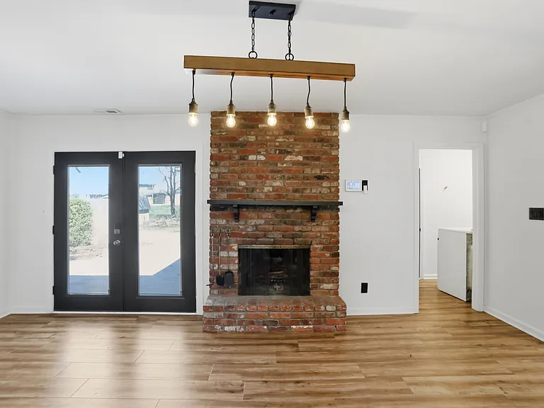 512 Lexington Blvd — Photo 25
