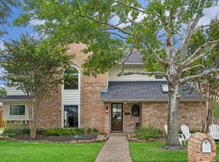 12514 Meadow Lake Dr, Houston, TX 77077