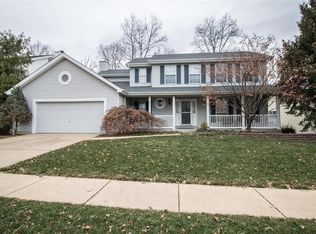 1431 Summerpoint Ln, Fenton, MO 63026