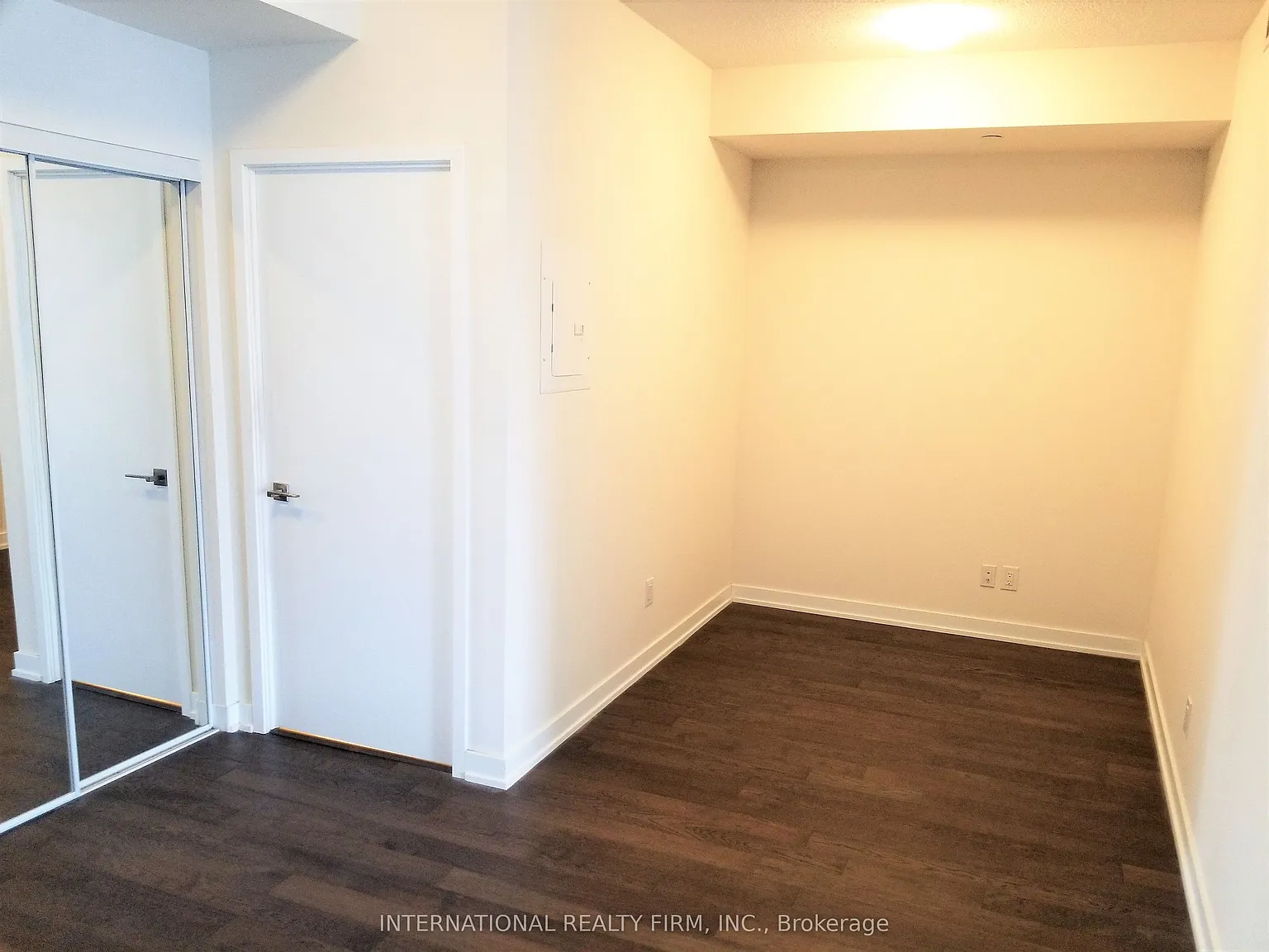 2 bed, $2,290 — Photo 4