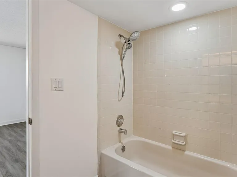 305 Hammock Pine Blvd #305 — Photo 19