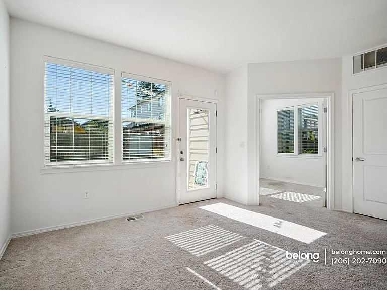 15 164th St SW #8 — Photo 6