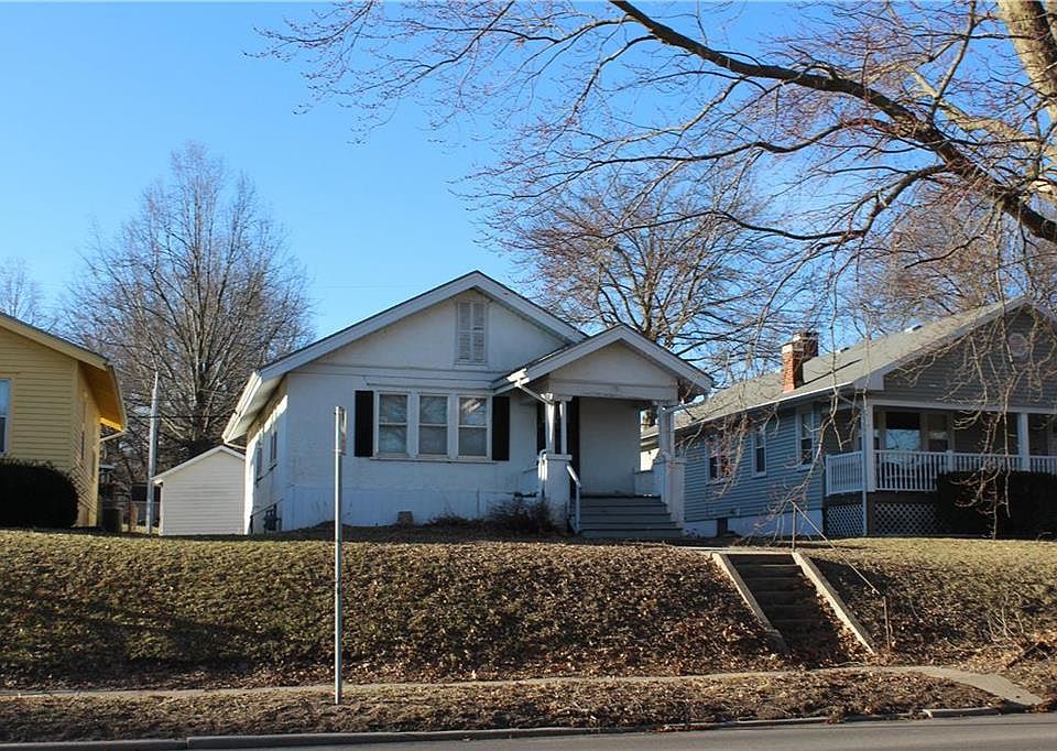 1st image of 3126 Jules St