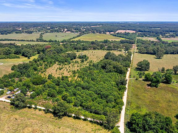 3rd image of 1139 County Road 8080