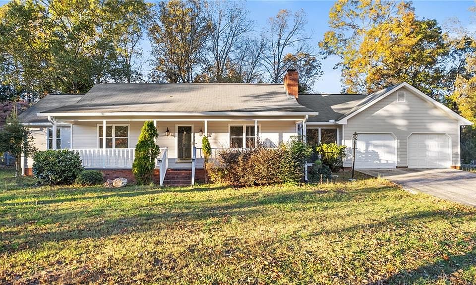 1st image of 16 Timberwood Dr SE